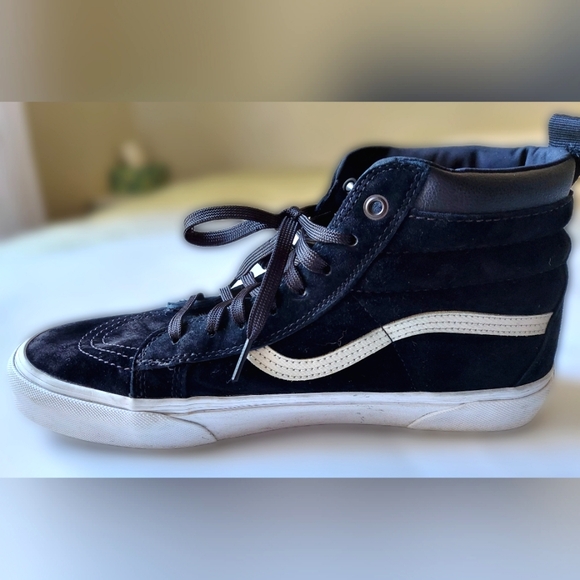 VANS "Off the Wall" Hightop Black Suede, Men's size 11, Great Used Condition - Picture 8 of 12